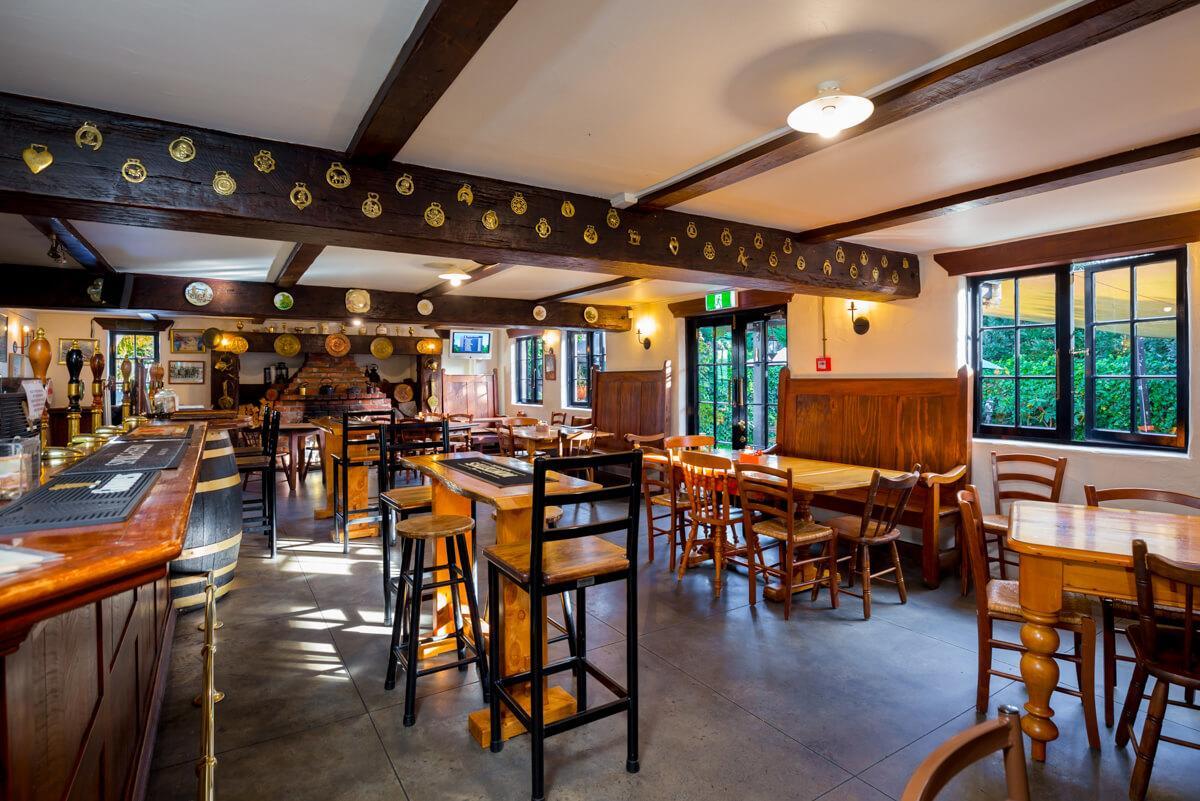 Cork And Keg Motel Renwick ภายนอก รูปภาพ